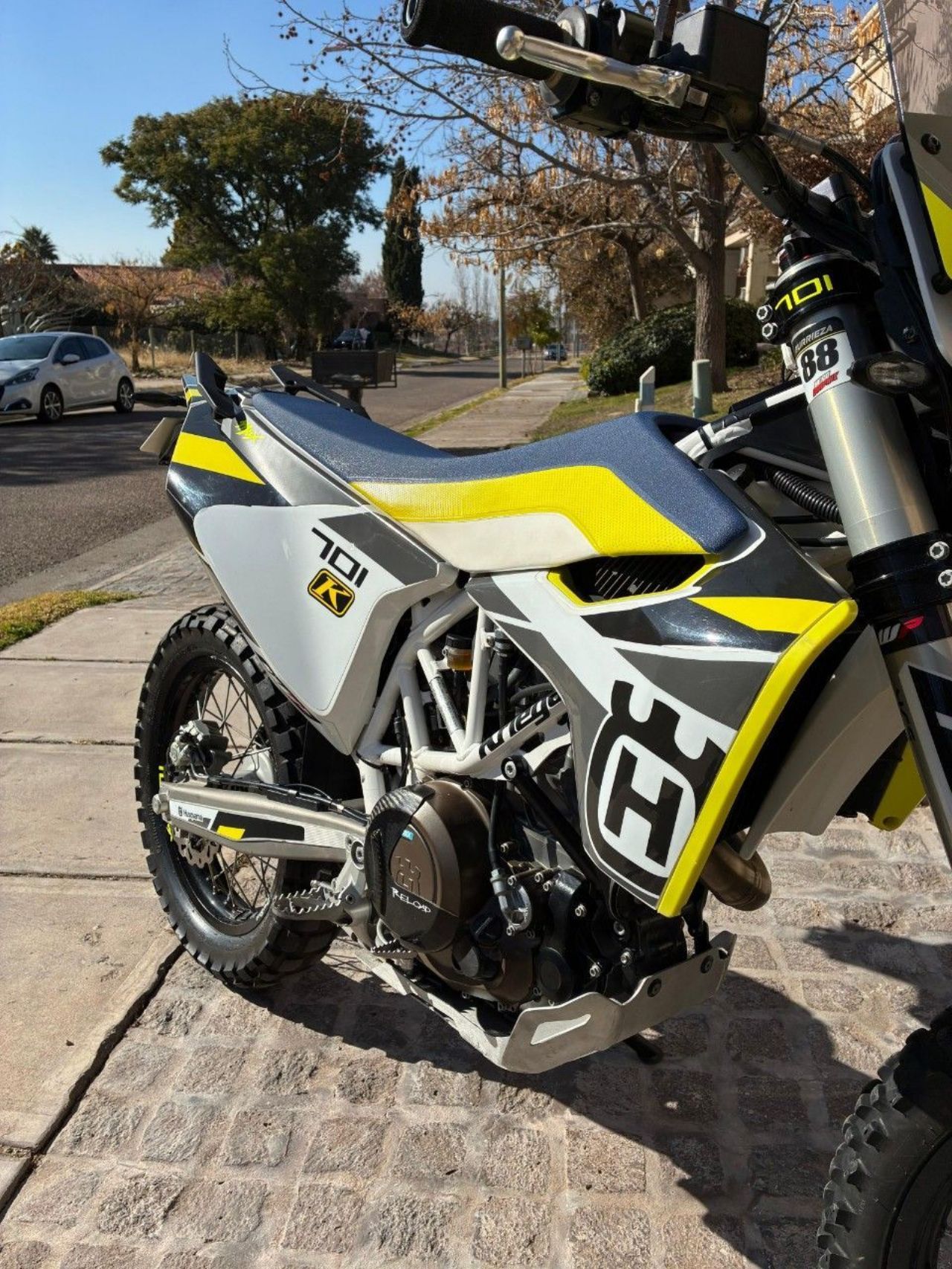 Husqvarna Enduro Usada en Mendoza, deRuedas