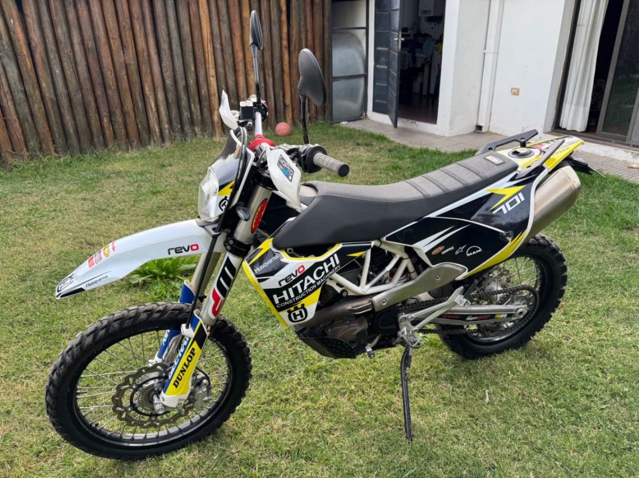 Husqvarna Enduro Usada en Mendoza, deRuedas