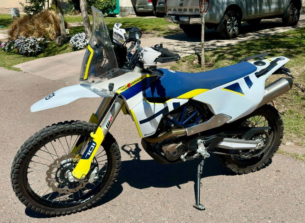 Husqvarna Enduro Usada en Mendoza, deRuedas