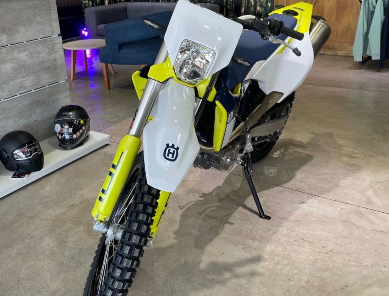 Husqvarna Enduro Nueva en Mendoza, deRuedas