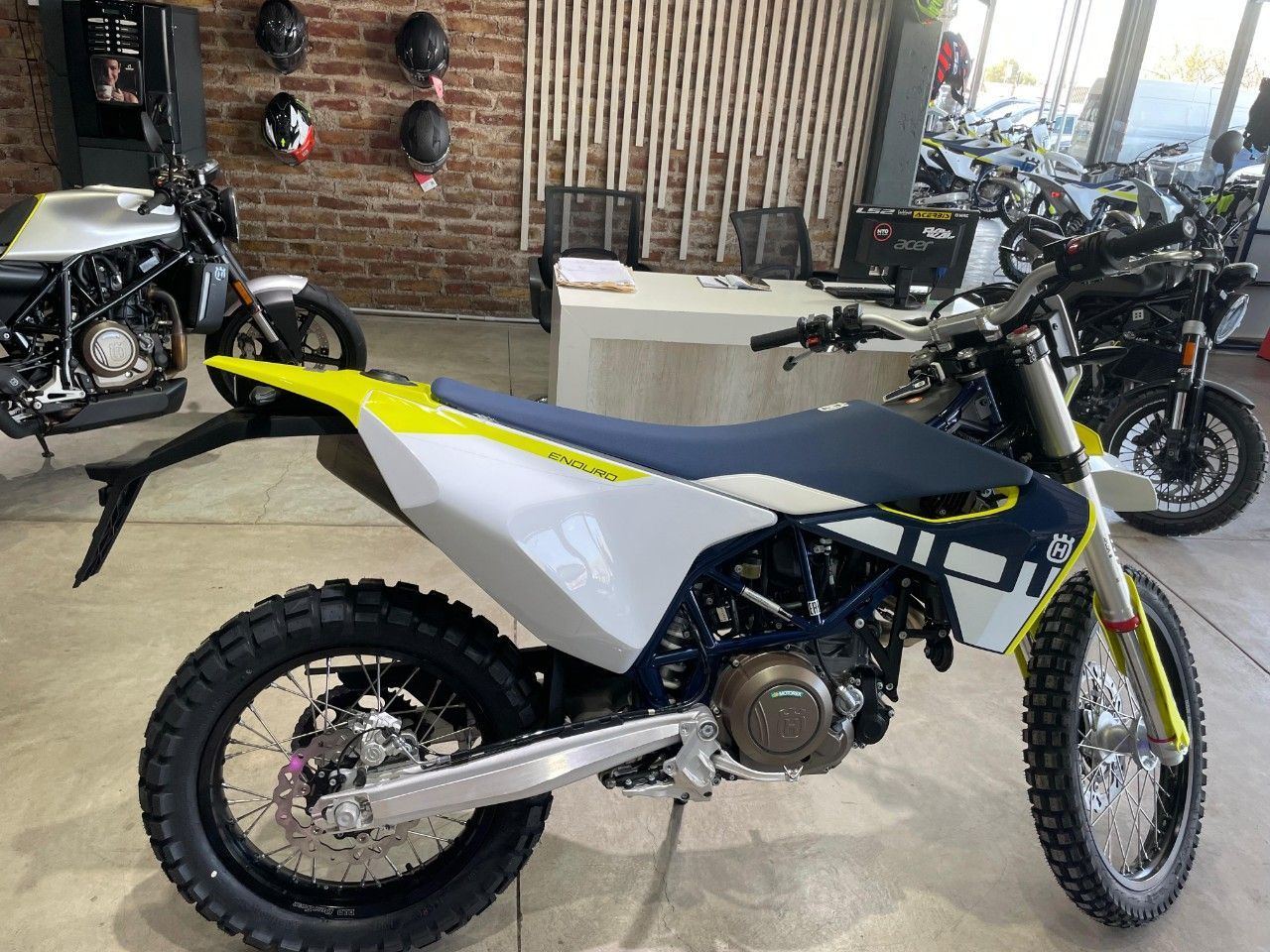 Husqvarna Enduro Nueva en Mendoza, deRuedas