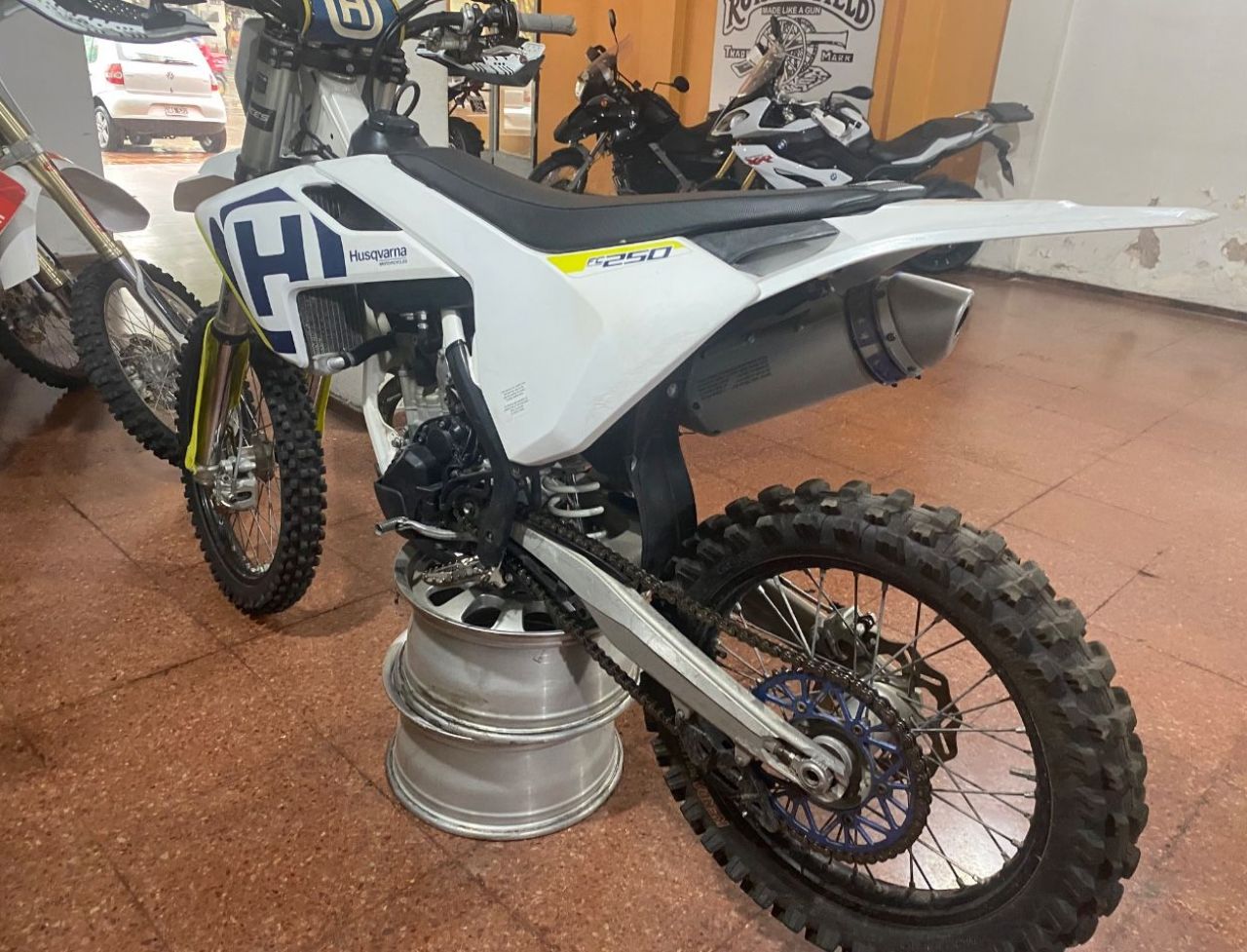Husqvarna FC Usada en Mendoza, deRuedas