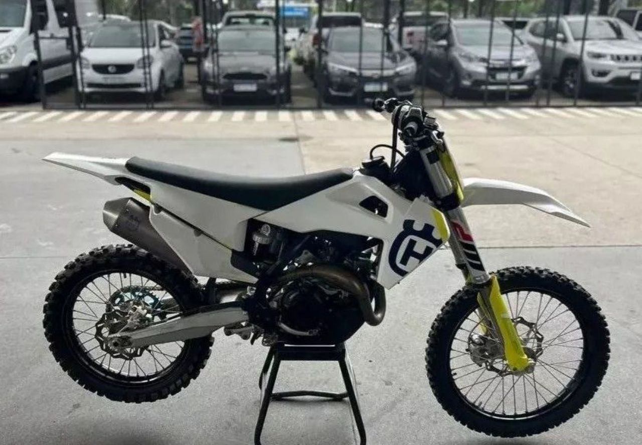 Husqvarna FC Usada en Córdoba, deRuedas