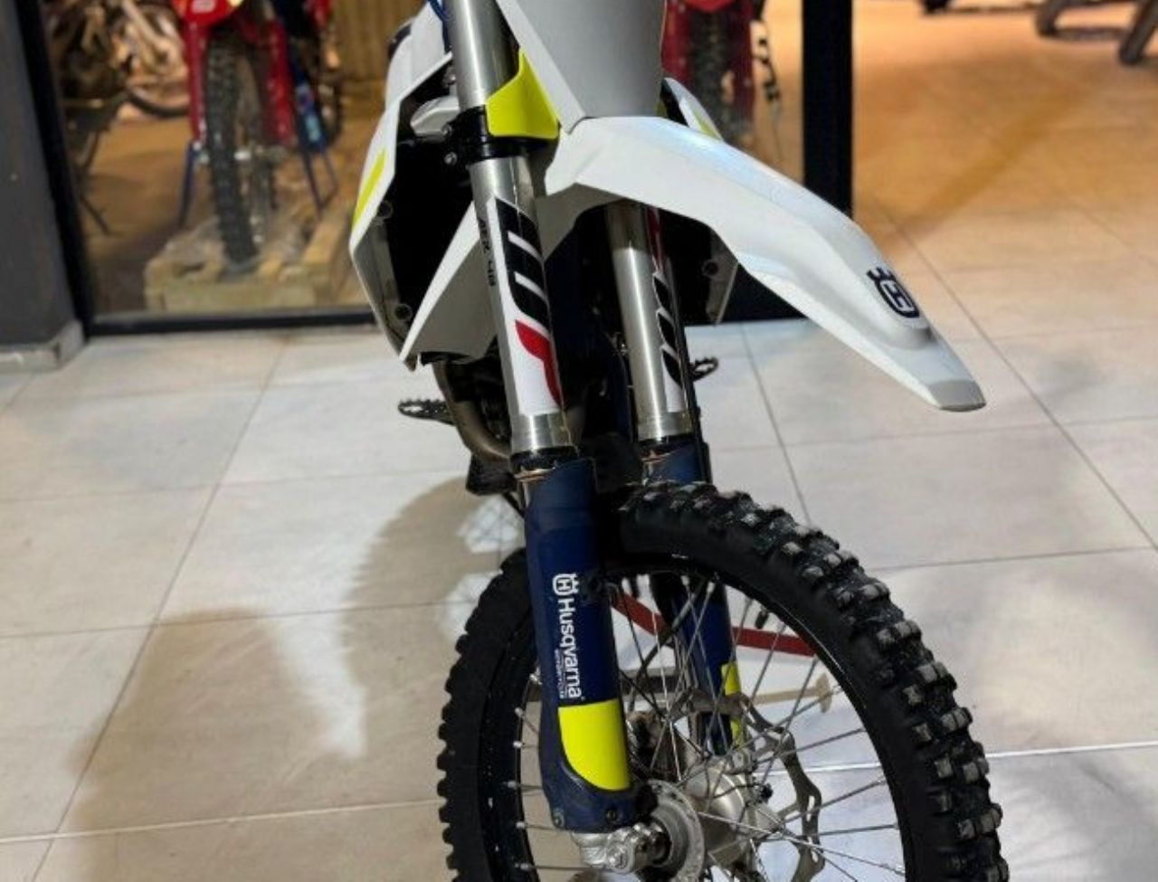 Husqvarna FC Usada en San Juan, deRuedas
