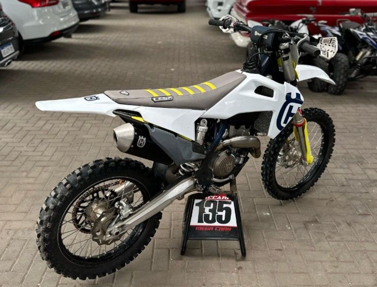 Husqvarna FC Usada Financiado en Córdoba, deRuedas