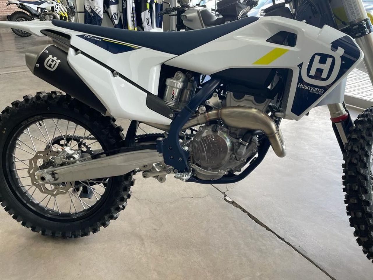 Husqvarna FC Nueva en Mendoza, deRuedas