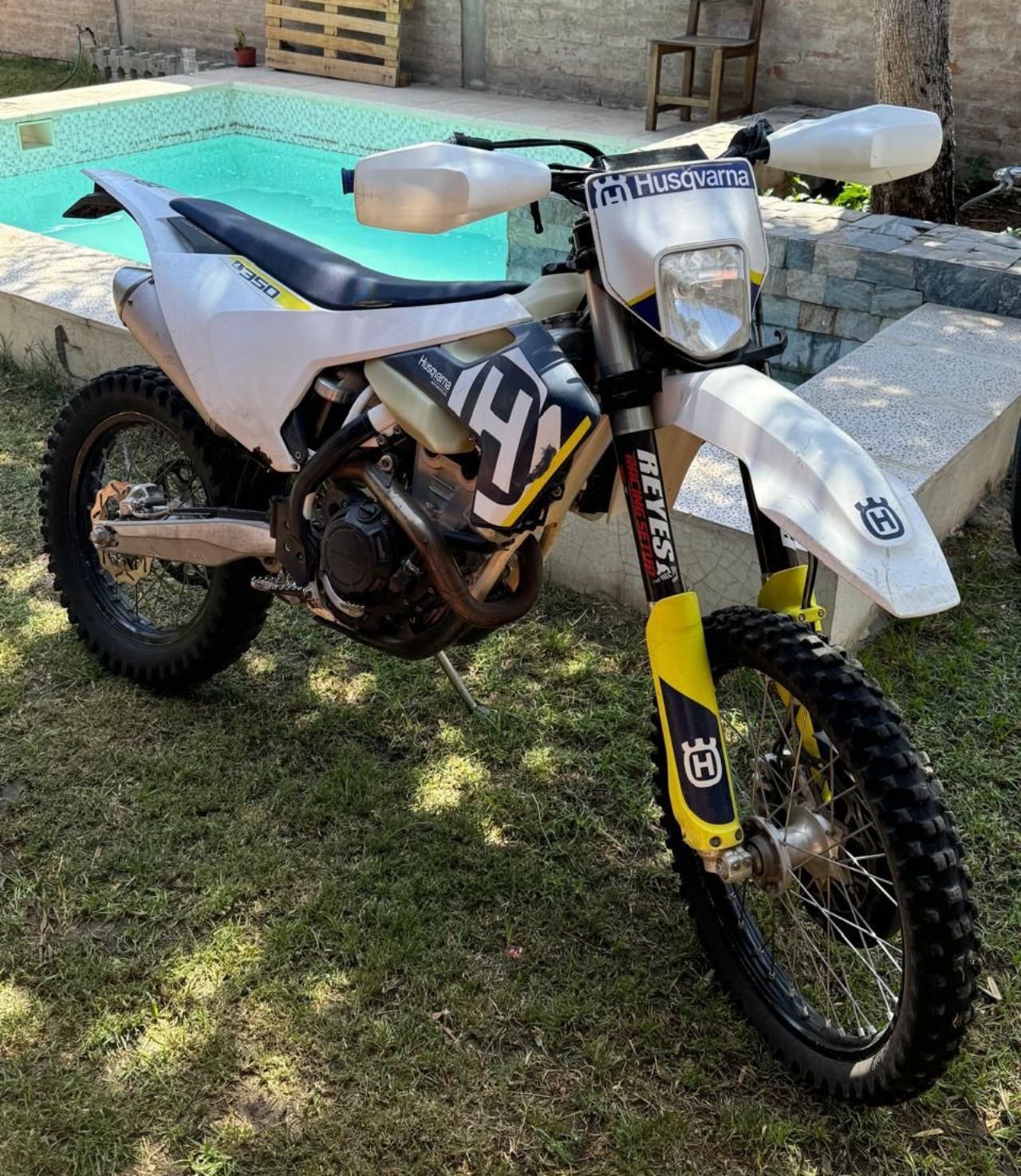 Husqvarna FE Usada en San Juan, deRuedas