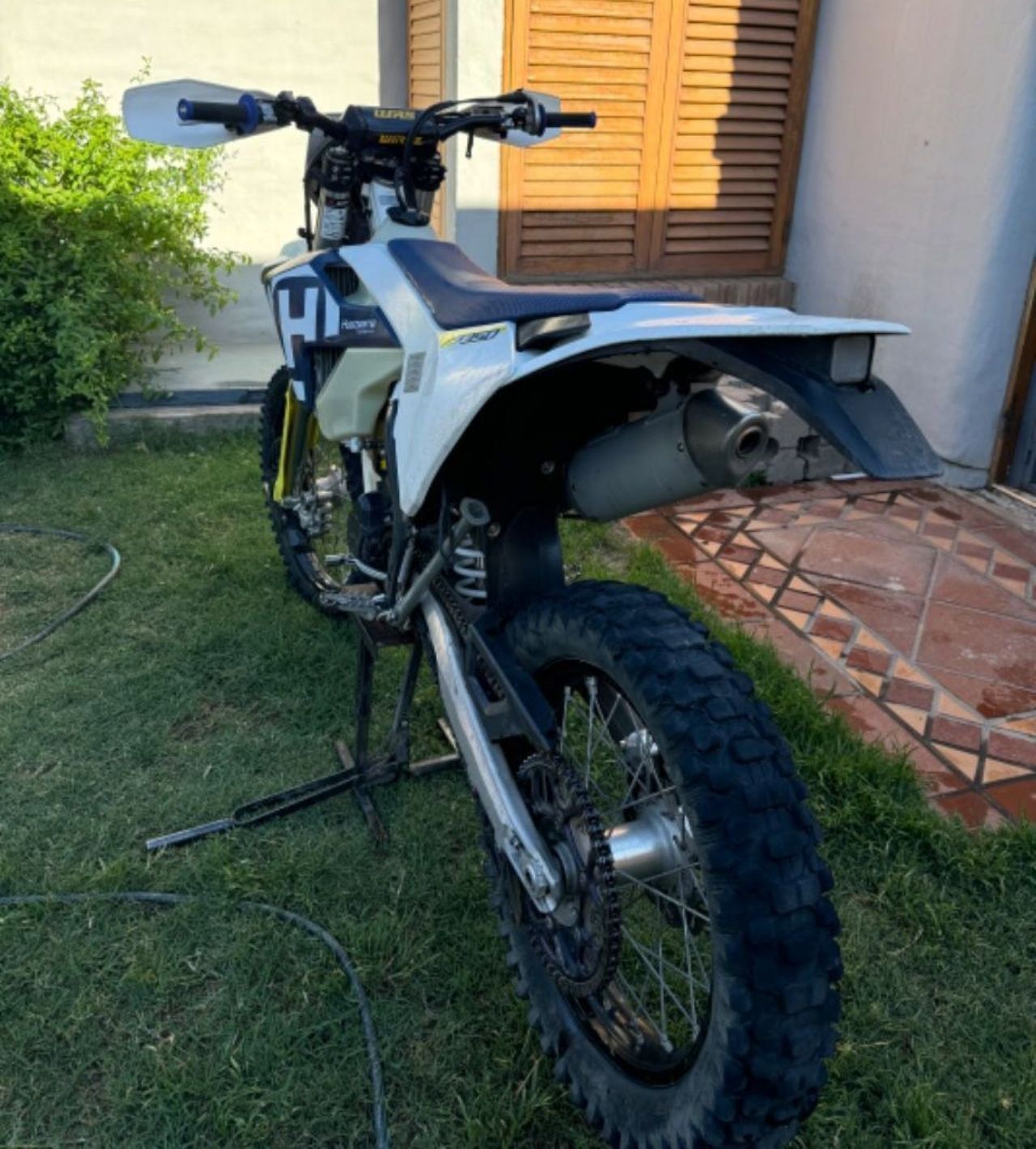 Husqvarna FE Usada en San Juan, deRuedas