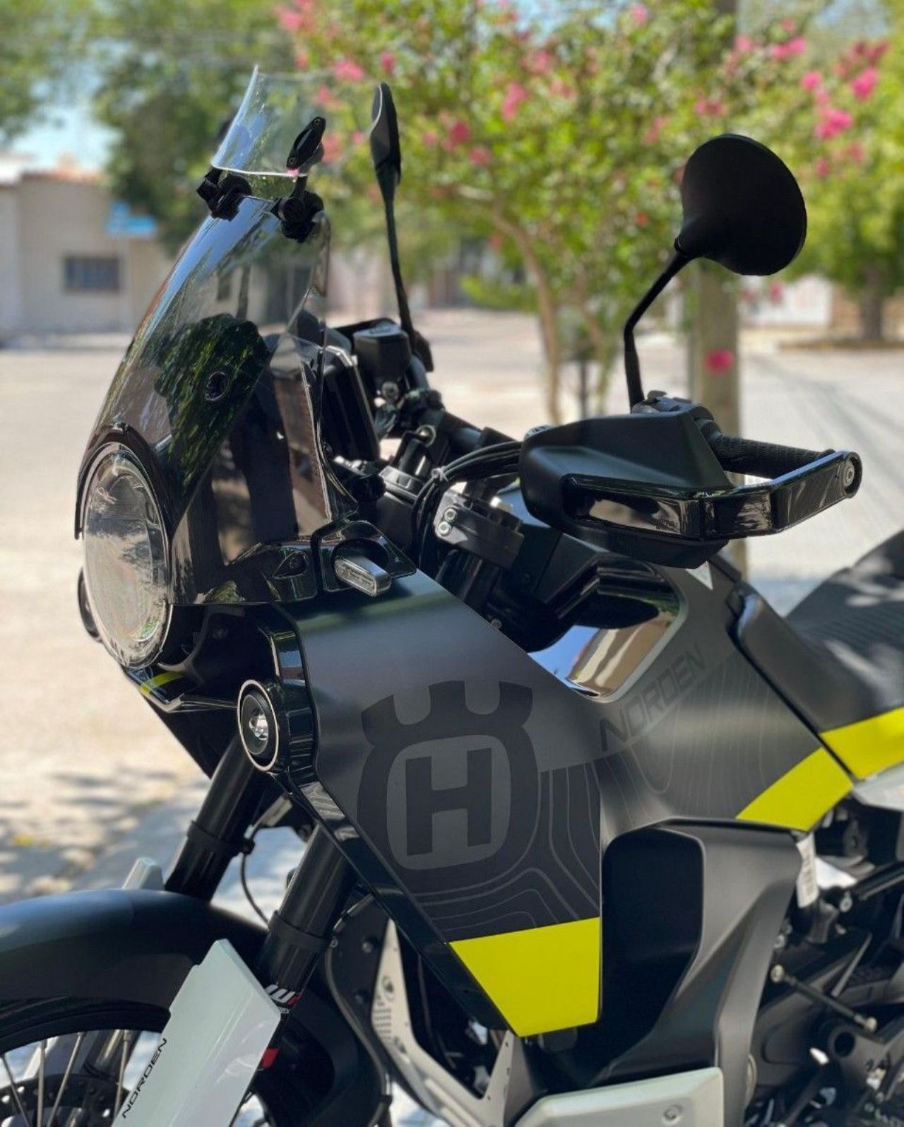 Husqvarna Norden Usada en Mendoza, deRuedas