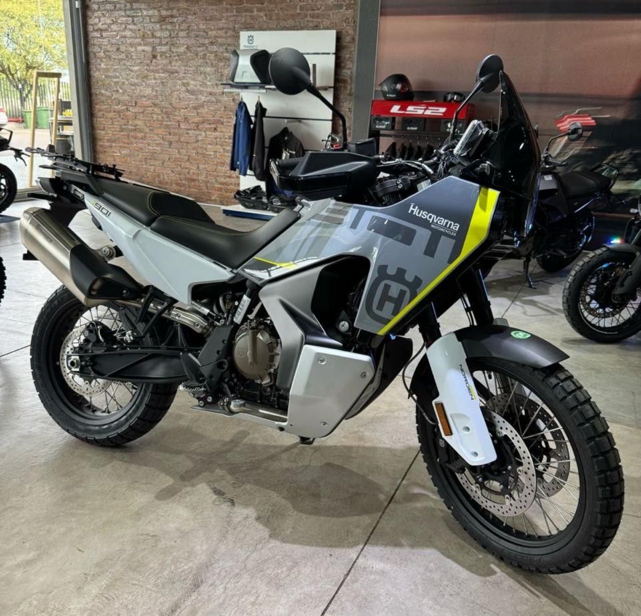 Husqvarna Norden Nueva en Mendoza, deRuedas