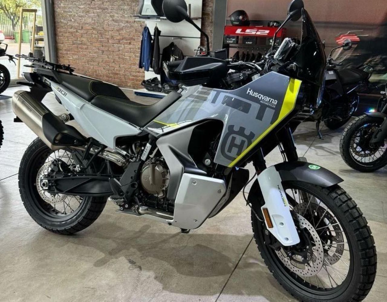 Husqvarna Norden Nueva en Mendoza, deRuedas