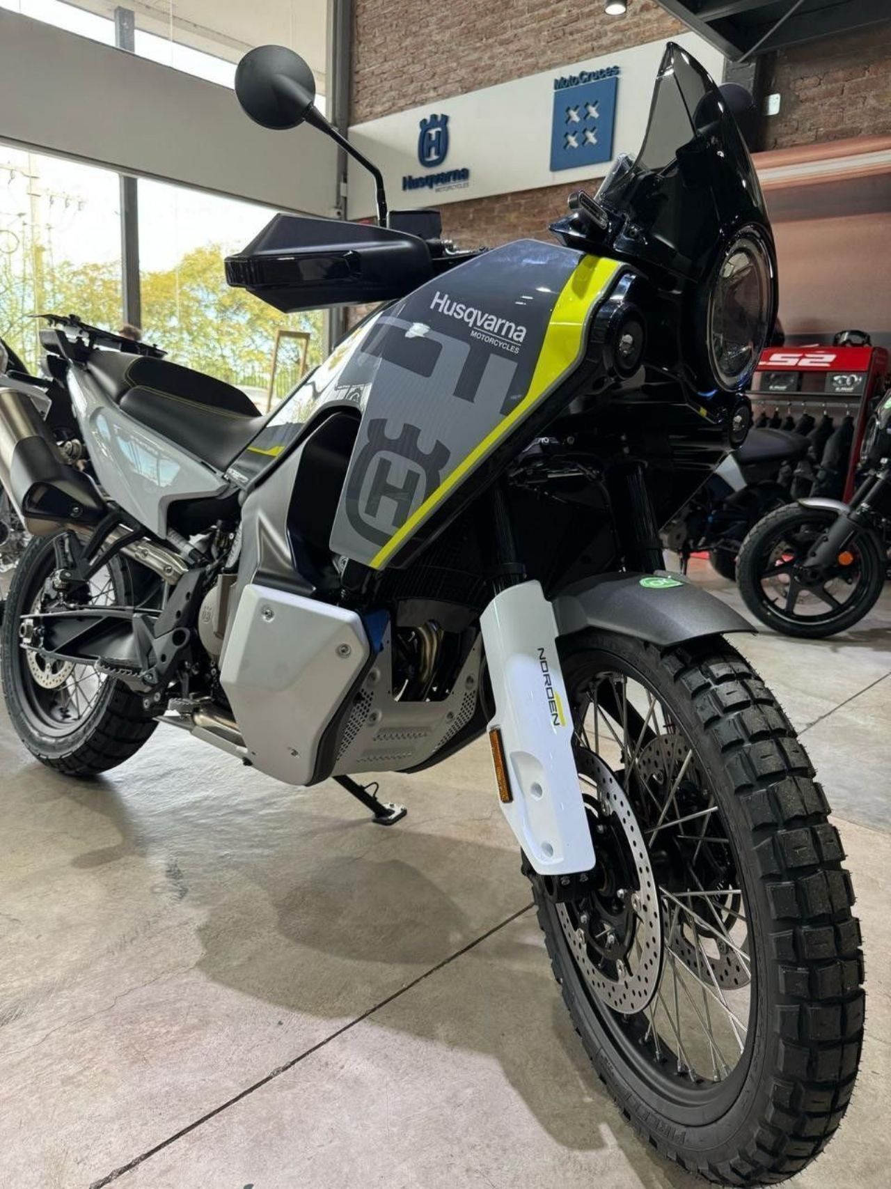 Husqvarna Norden Nueva en Mendoza, deRuedas