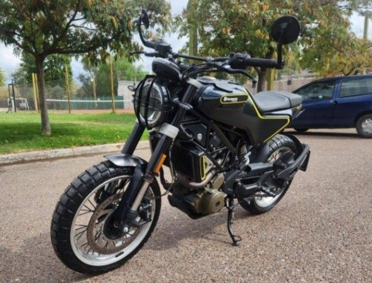 Husqvarna Svartpilen Usada en Mendoza, deRuedas