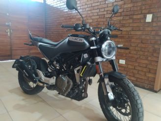 Husqvarna Svartpilen Usada en Mendoza