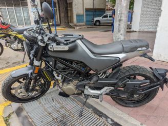 Husqvarna Svartpilen Usada en Mendoza