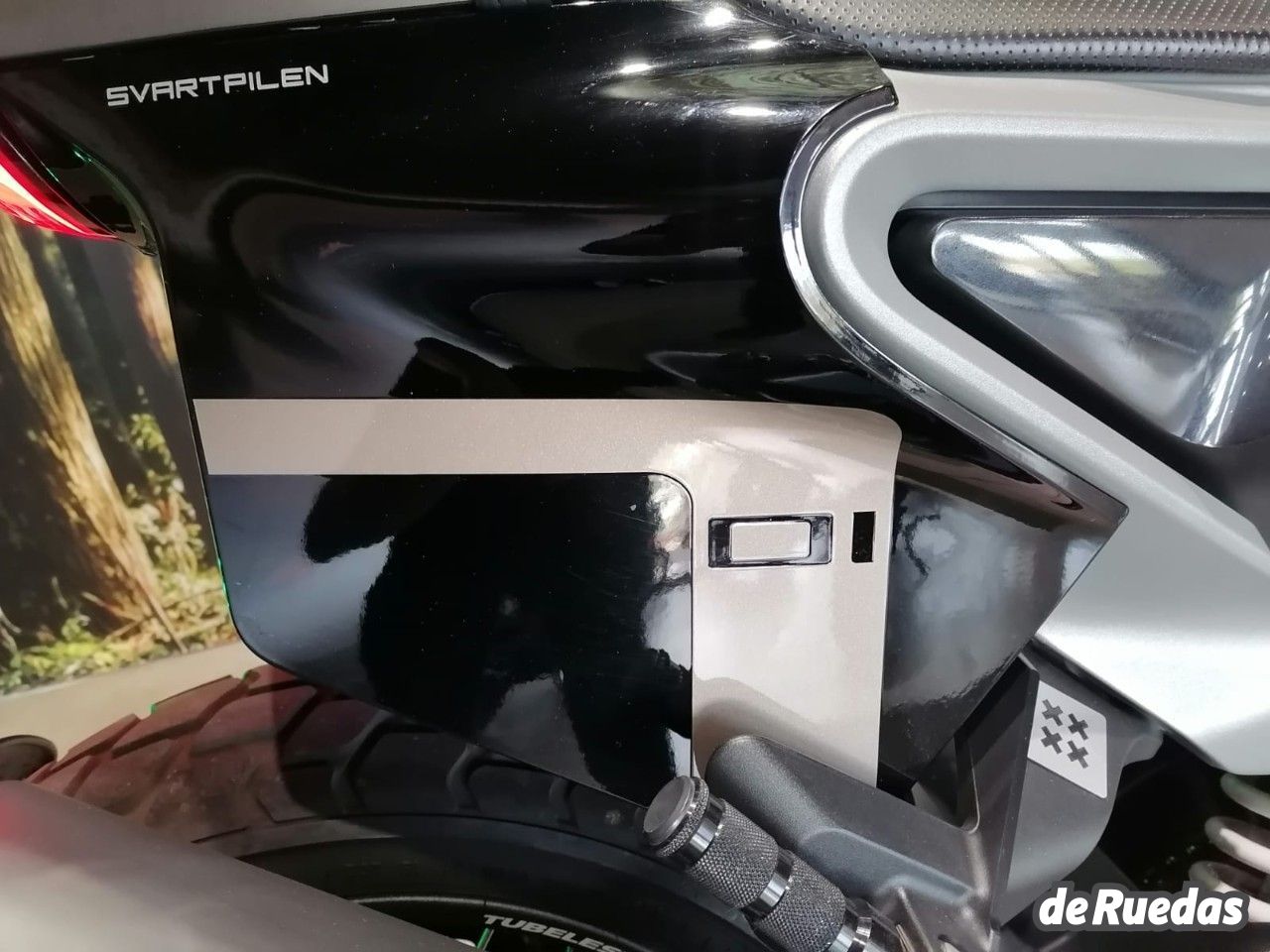 Husqvarna Svartpilen Usada en Mendoza, deRuedas