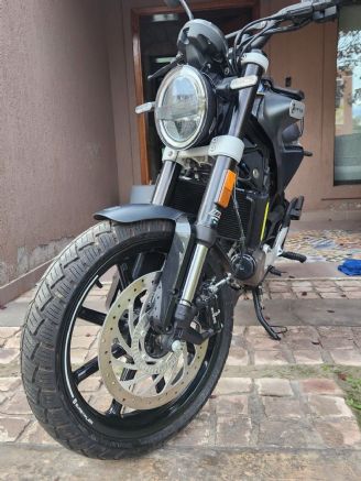 Husqvarna Svartpilen Usada en Mendoza