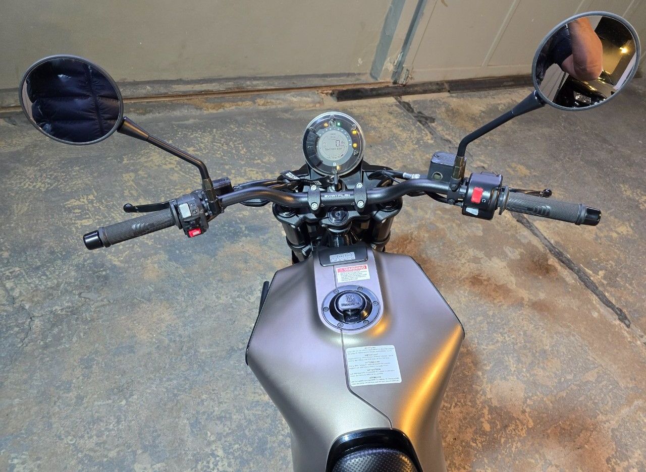 Husqvarna Svartpilen Usada Financiado en Mendoza, deRuedas