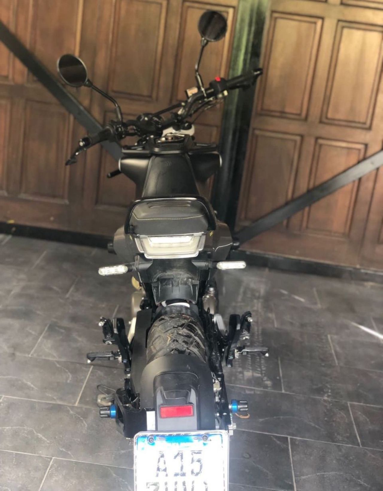 Husqvarna Svartpilen Usada en Mendoza, deRuedas