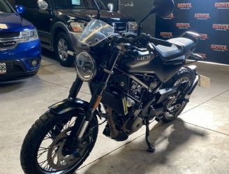 Husqvarna Svartpilen Usada en Mendoza