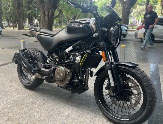 Husqvarna Svartpilen Usada en Mendoza