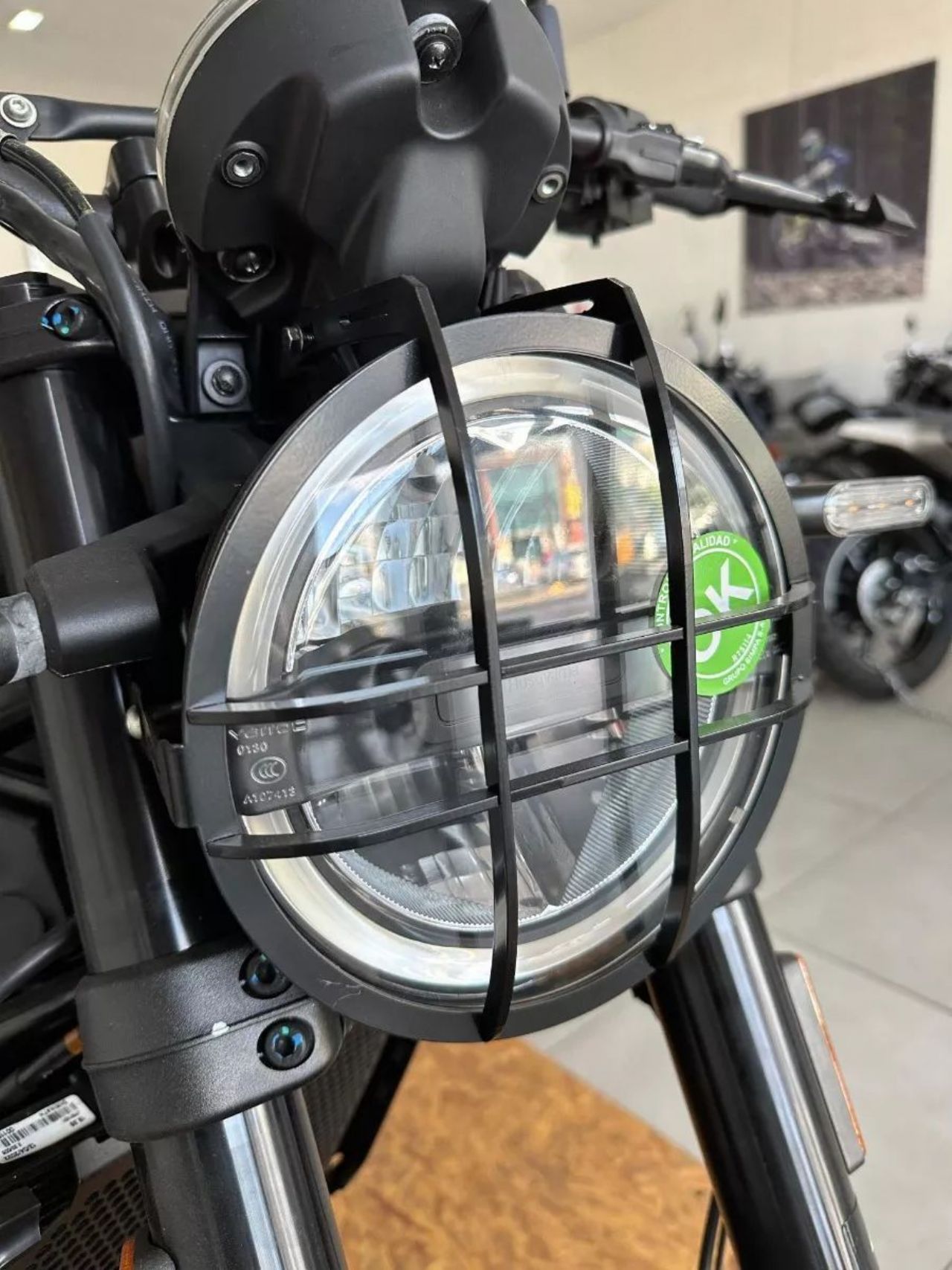 Husqvarna Svartpilen Usada en Mendoza, deRuedas