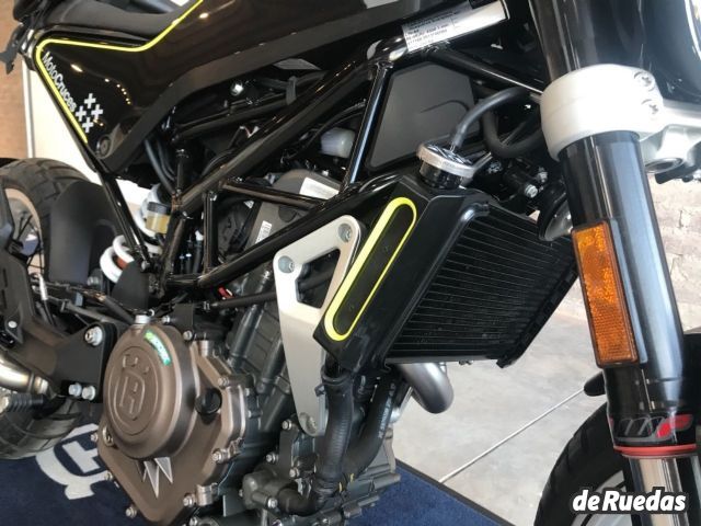 Husqvarna Svartpilen Nueva en Mendoza, deRuedas
