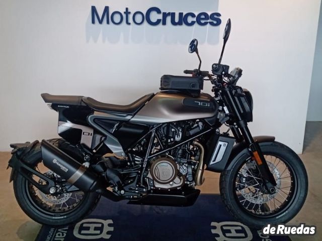 Husqvarna Svartpilen Nueva en Mendoza, deRuedas