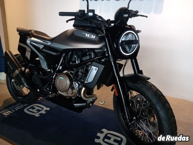 Husqvarna Svartpilen Nueva en Mendoza, deRuedas