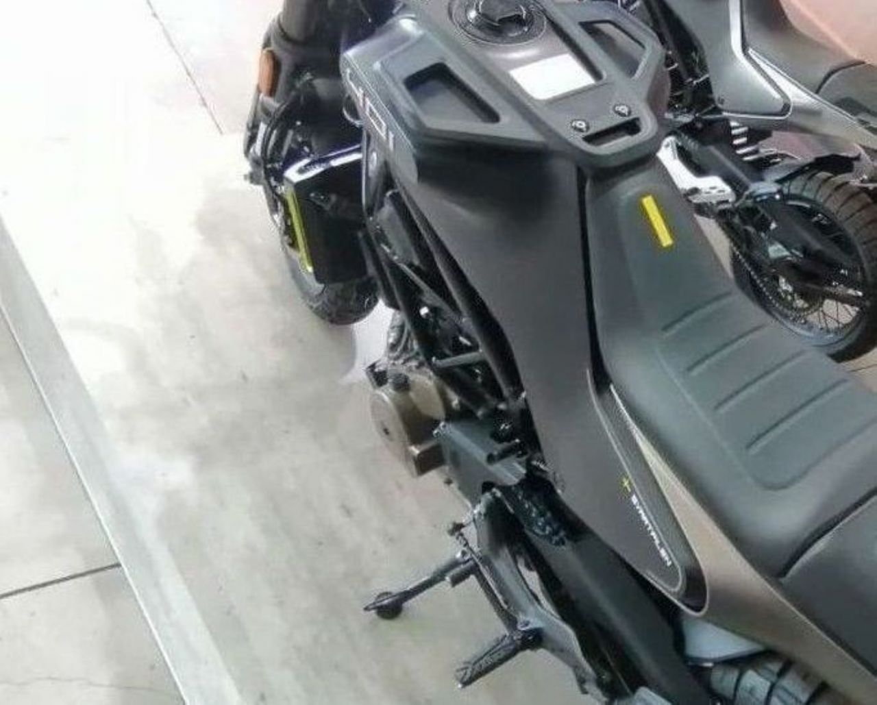 Husqvarna Svartpilen Nueva en Mendoza, deRuedas