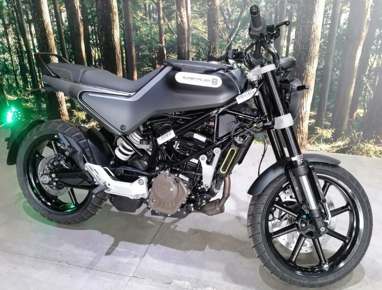 Husqvarna Svartpilen Nueva en Mendoza, deRuedas