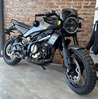 Husqvarna Svartpilen Nueva en Mendoza