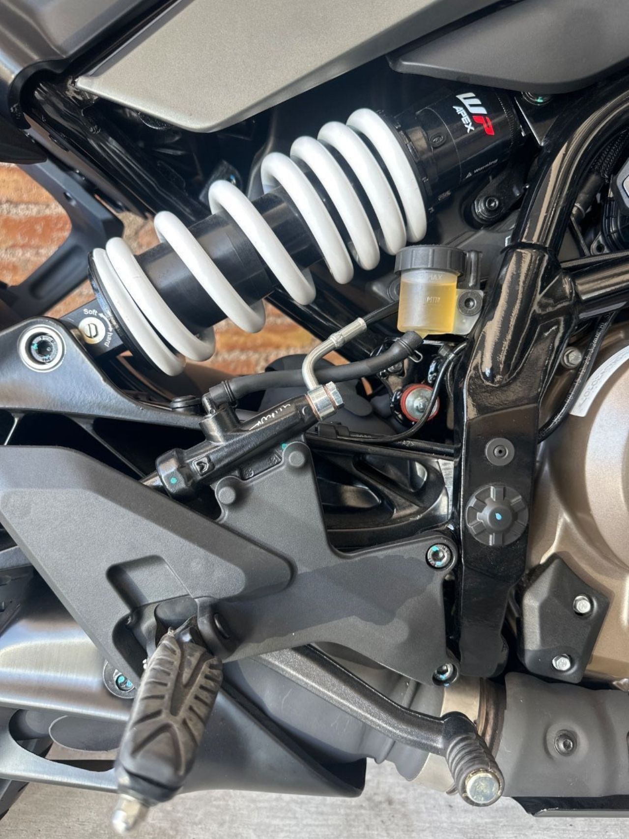 Husqvarna Svartpilen Nueva en Mendoza, deRuedas