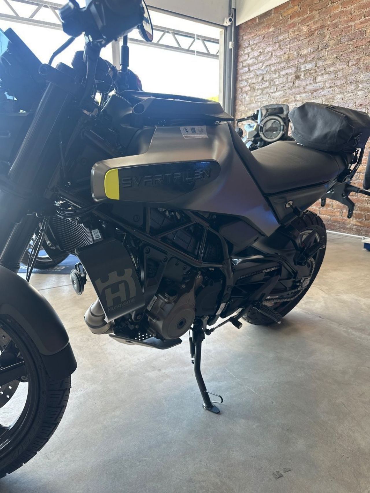 Husqvarna Svartpilen Nueva en Mendoza, deRuedas