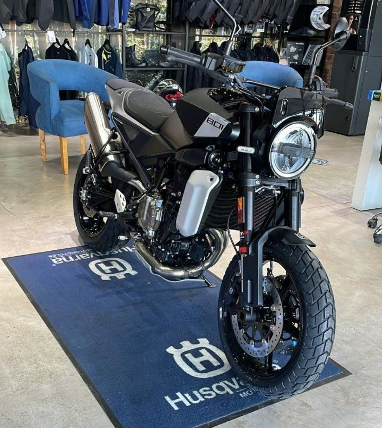 Husqvarna Svartpilen Nueva en Mendoza, deRuedas