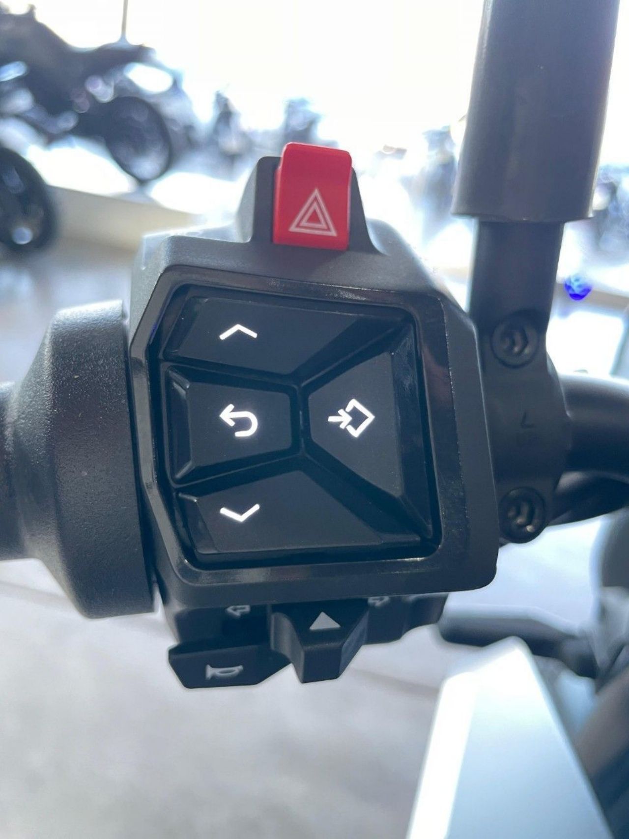 Husqvarna Svartpilen Nueva en Mendoza, deRuedas