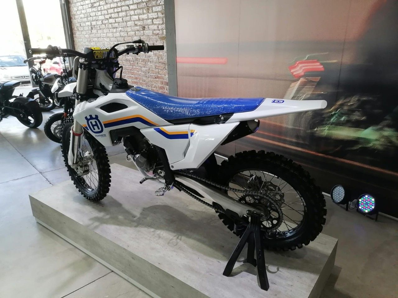 Husqvarna TC Nueva en Mendoza, deRuedas