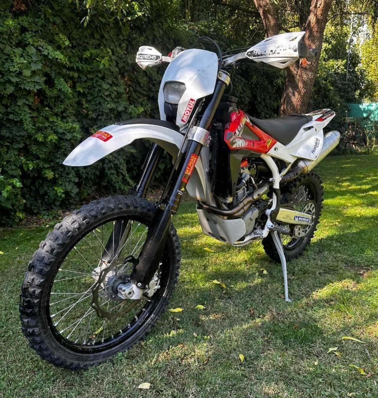 Husqvarna TE Usada en Mendoza, deRuedas