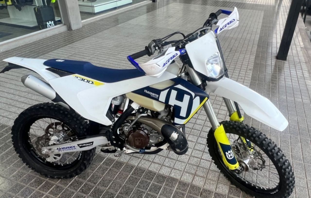 Husqvarna TE Usada en Mendoza, deRuedas