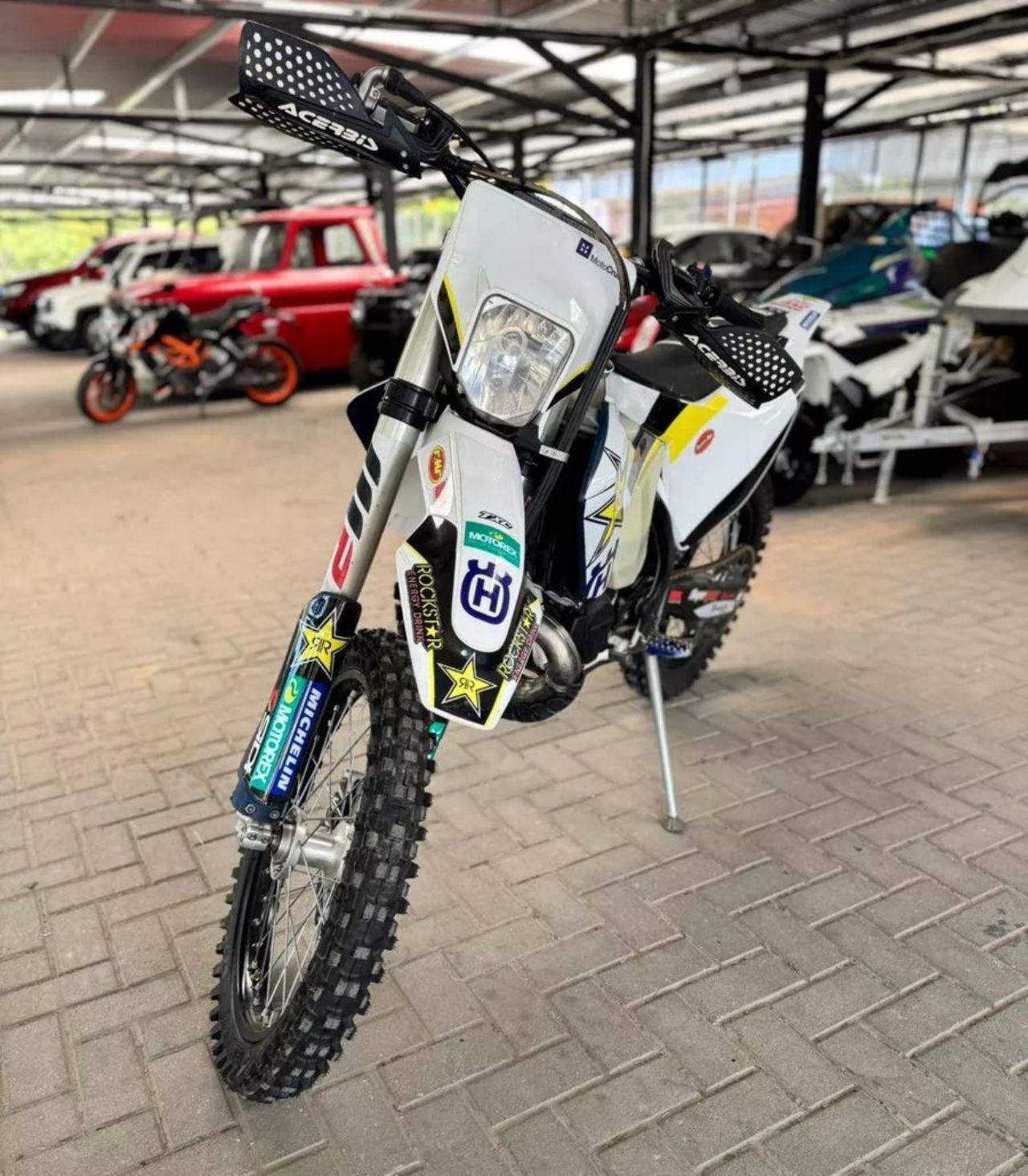 Husqvarna TE Usada en Córdoba, deRuedas