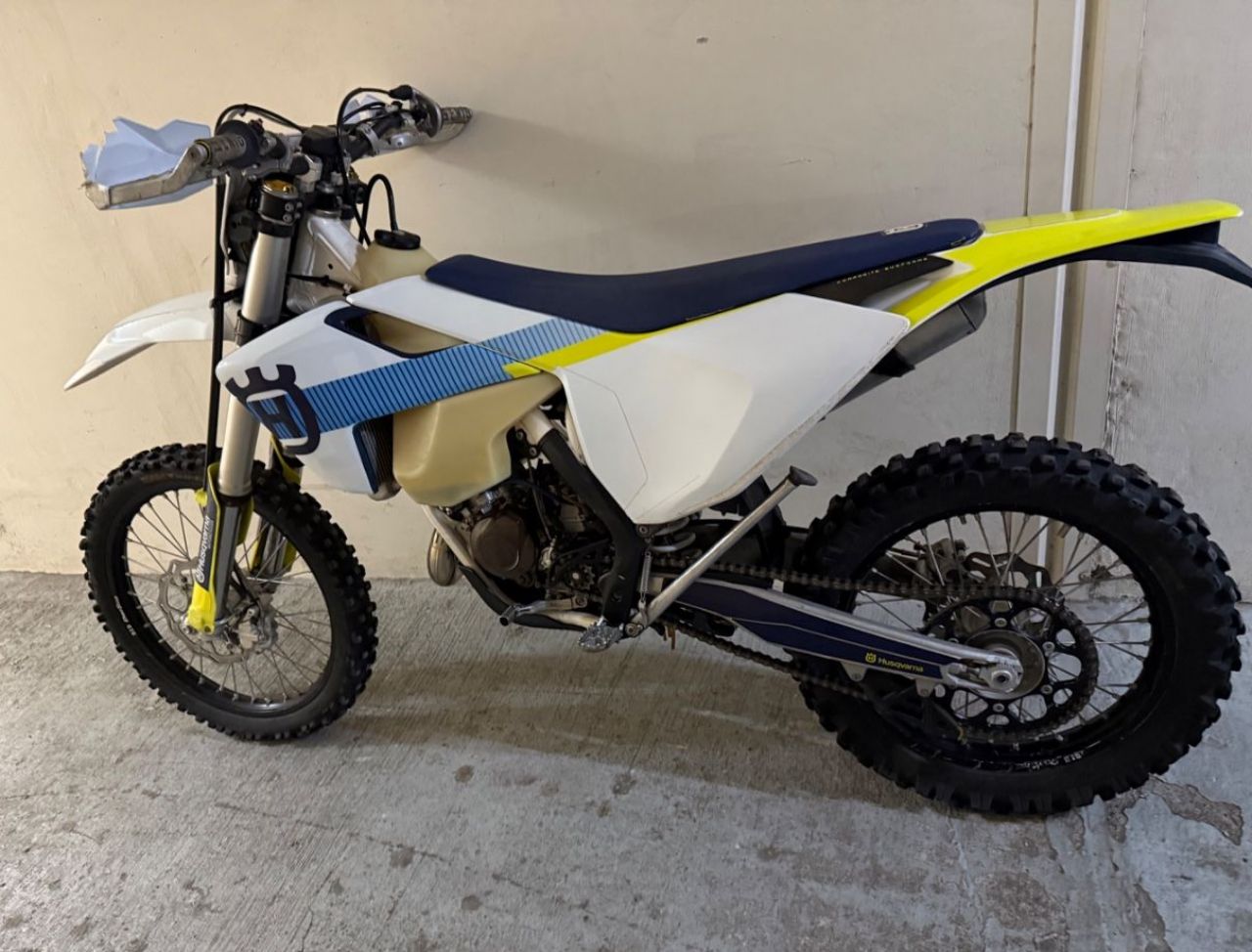 Husqvarna TE Usada en Mendoza, deRuedas