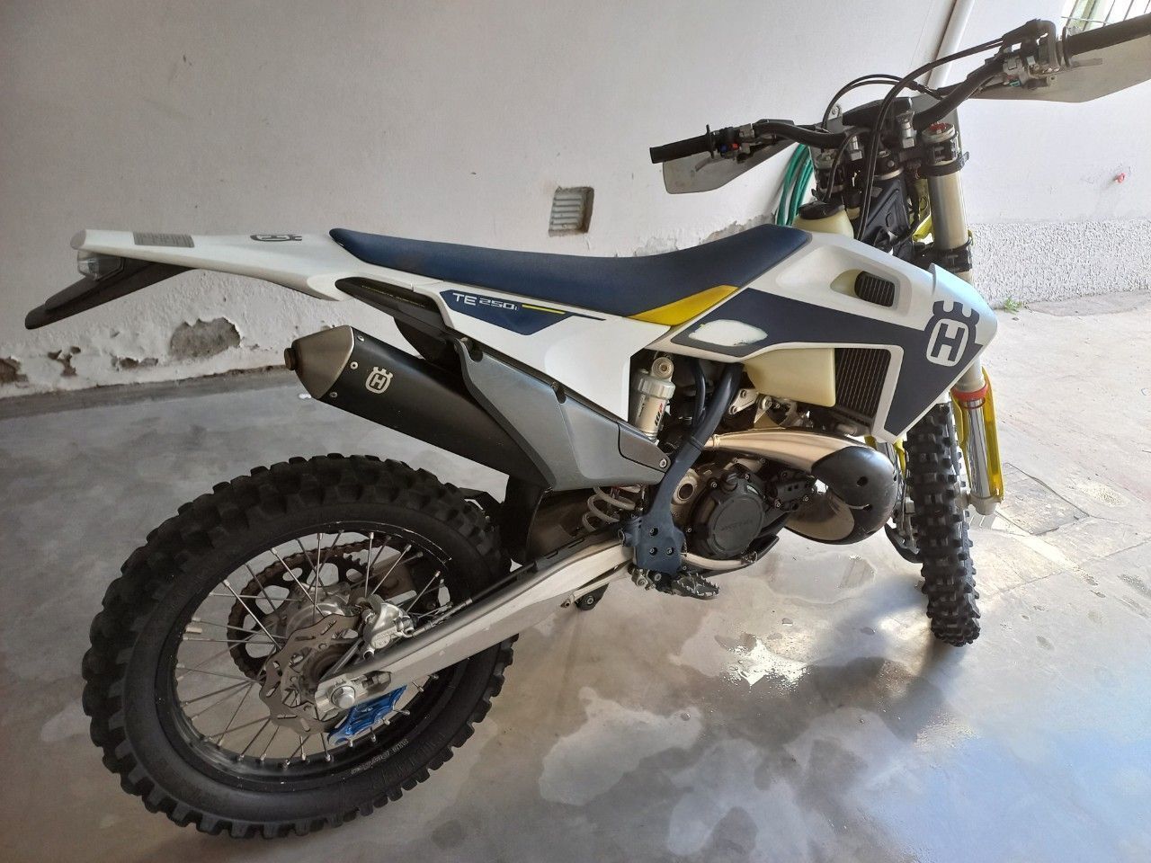 Husqvarna TE Usada en Mendoza, deRuedas