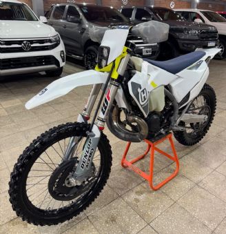 Husqvarna TE Usada en San Juan Financiado