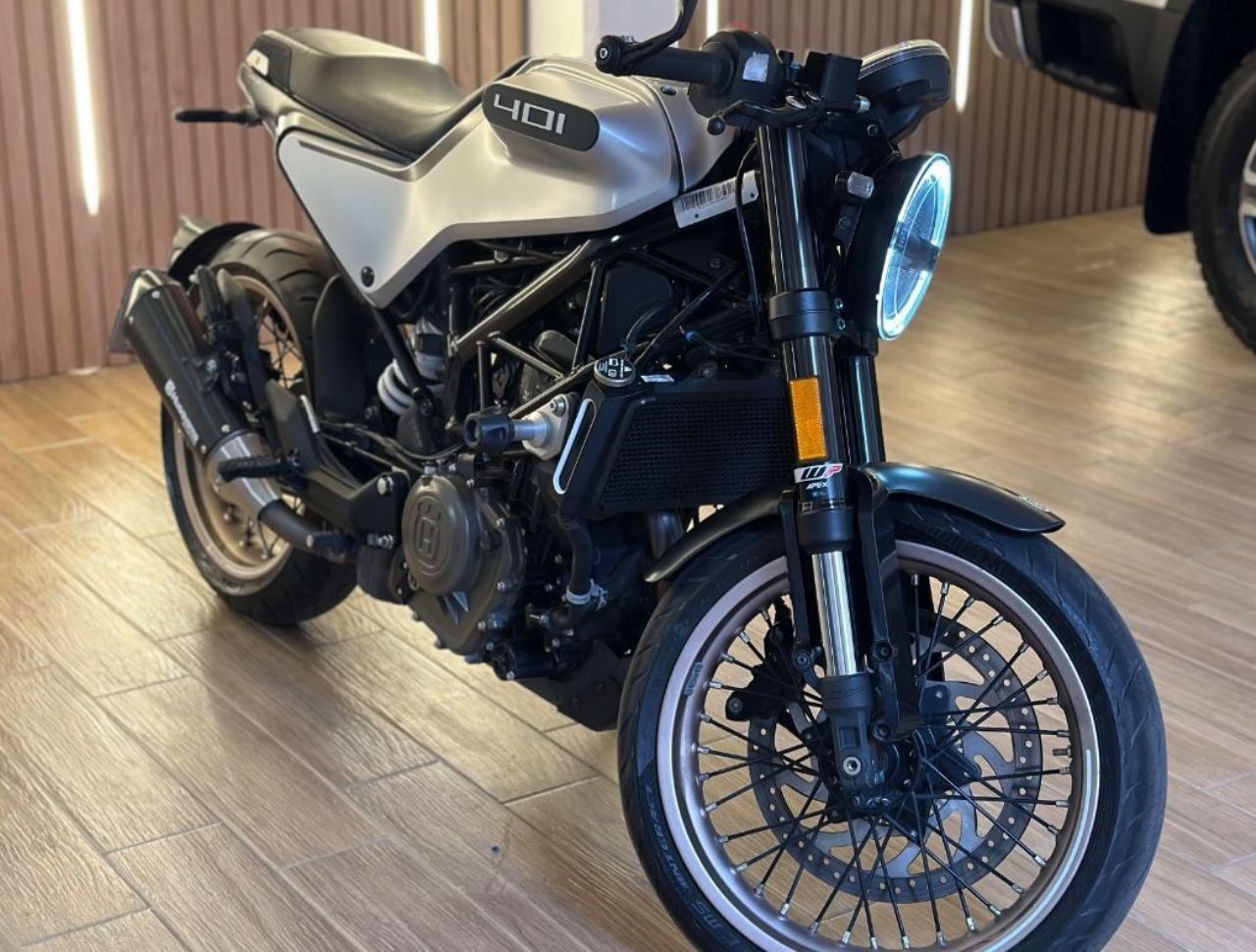 Husqvarna Vitpilen Usada Financiado en Córdoba, deRuedas