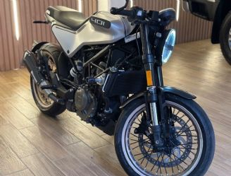 Husqvarna Vitpilen Usada en Córdoba Financiado