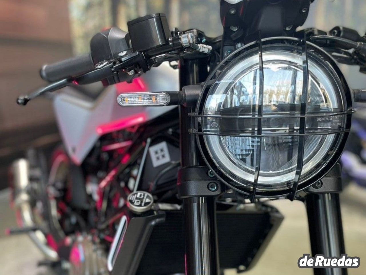Husqvarna Vitpilen Nueva en Mendoza, deRuedas