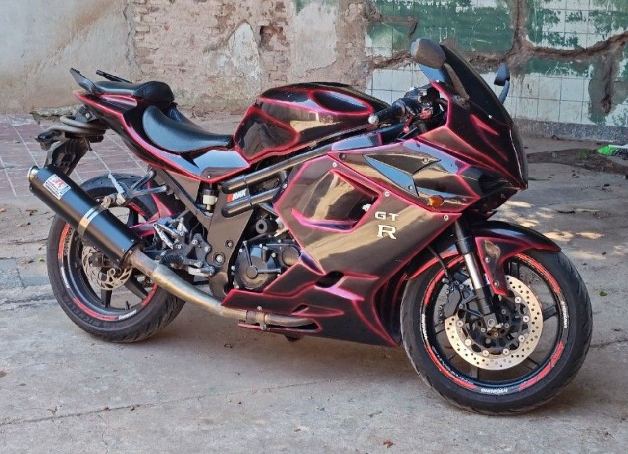 Hyosung GTR Usada en Buenos Aires, deRuedas