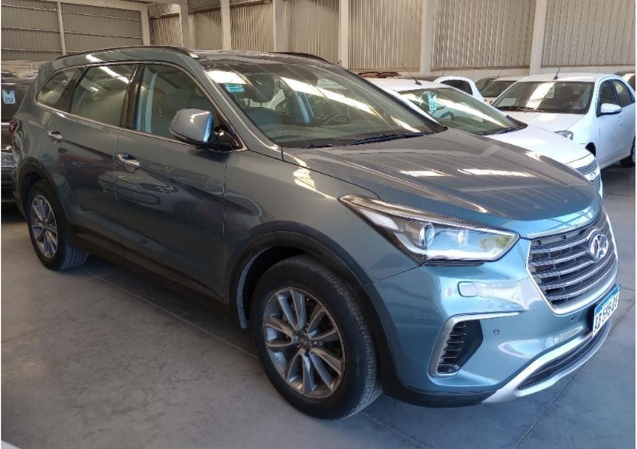 Hyundai Grand Santa Fe Usado en San Juan, deRuedas