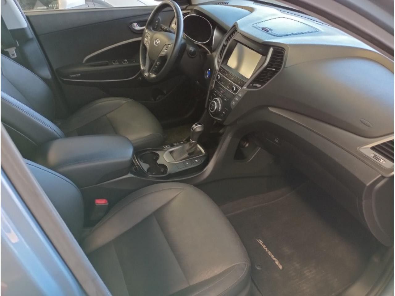 Hyundai Grand Santa Fe Usado en San Juan, deRuedas