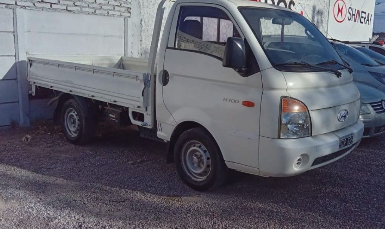 Hyundai H100 Usada en San Juan, deRuedas